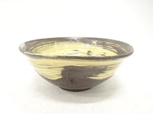 作家物　刷毛目　鉢